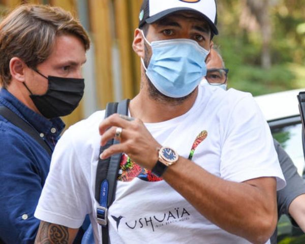 Suarez Esame Juventus Agnelli Paratici