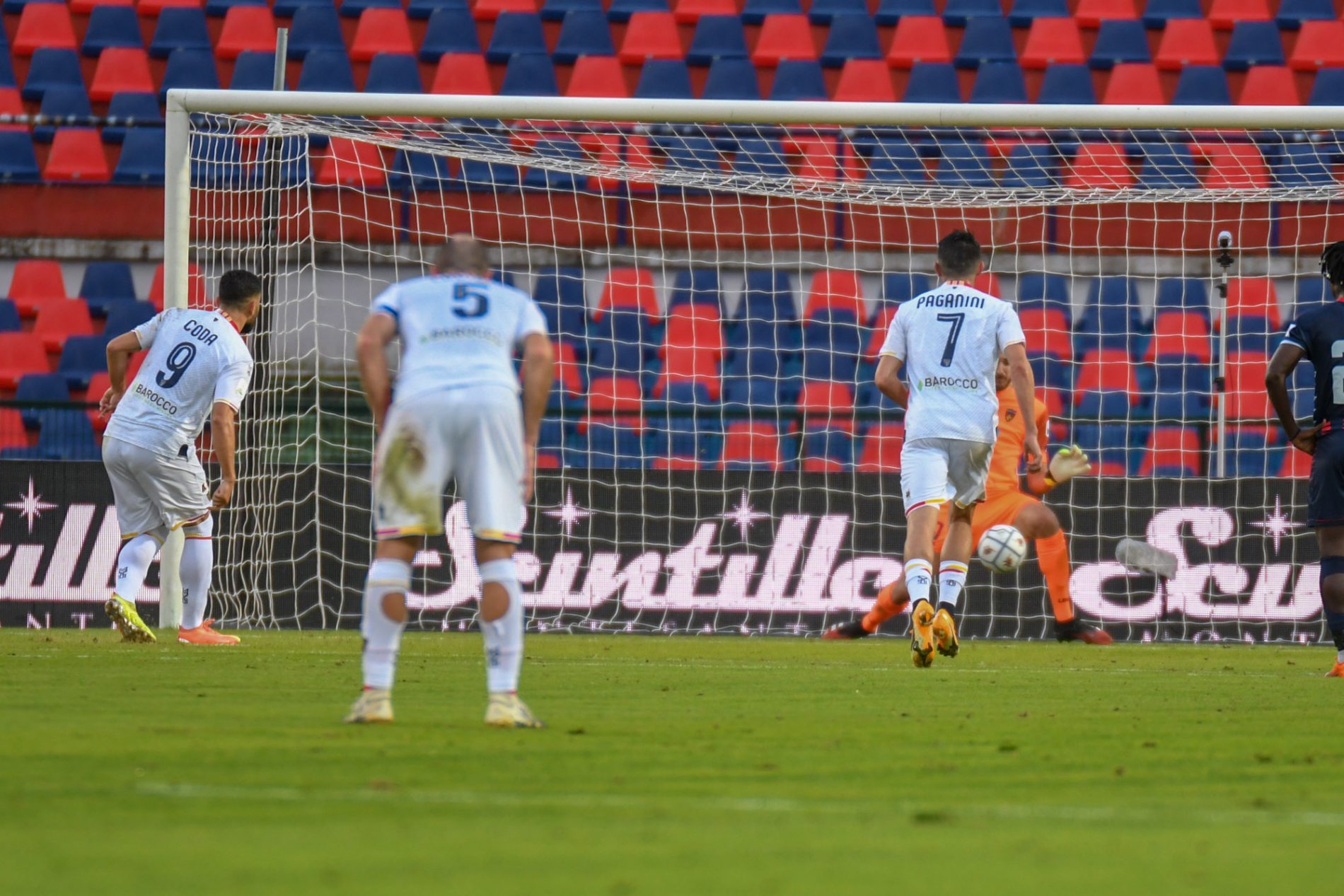 falcone cosenza sampdoria rigore coda