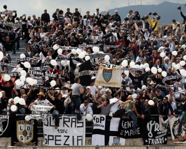 Spezia Sampdoria Sciarpa Bruciata