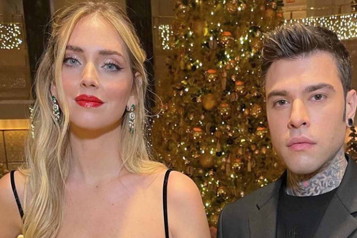 Chiara Ferragni e Fedez interrompono le vacanze: Vittoria sta male