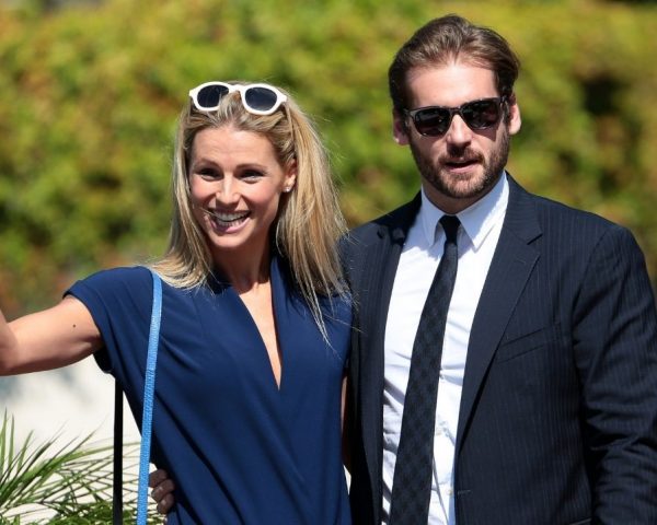 Michelle_hunziker_tomaso_trussardi_finita