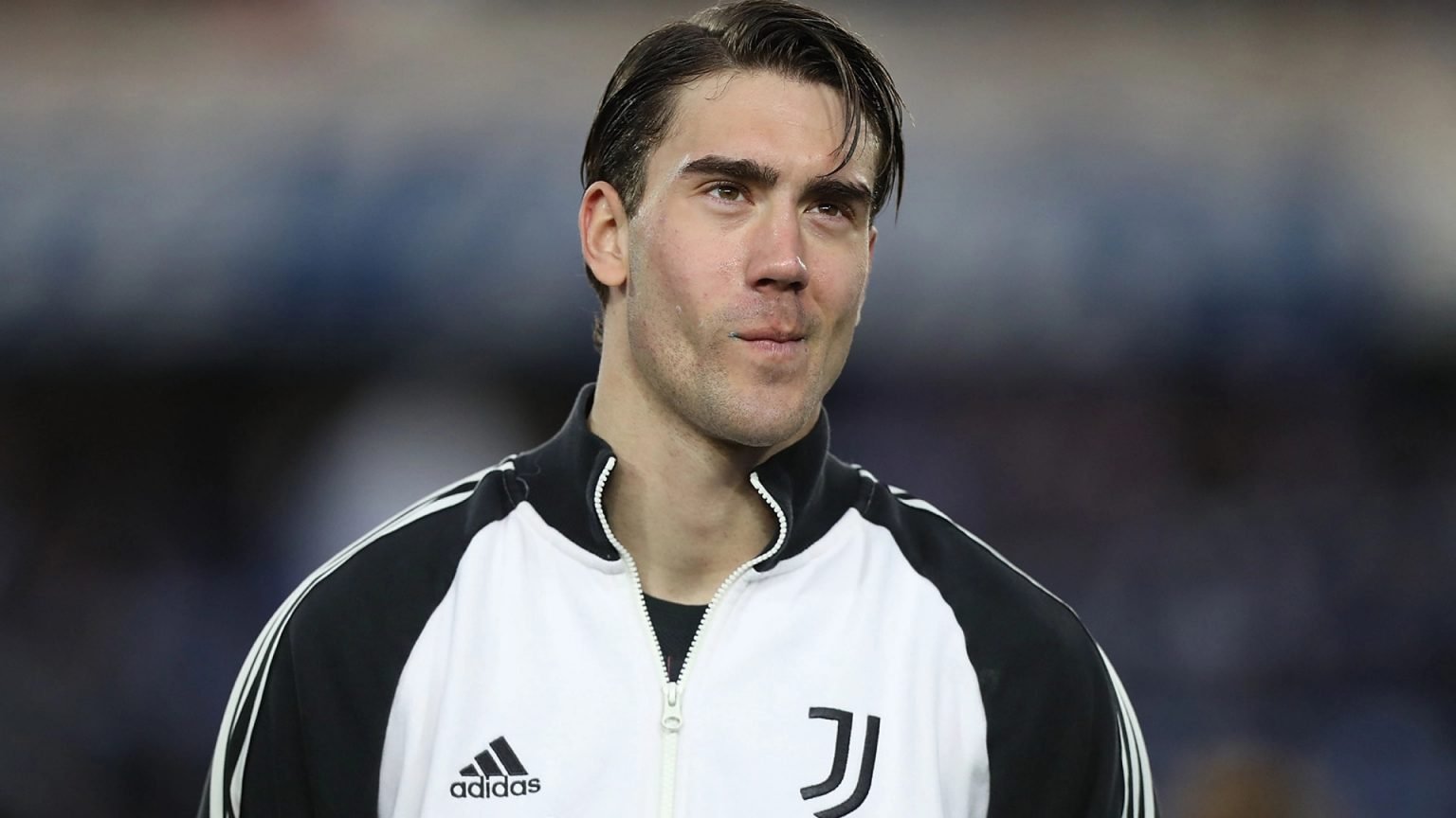Juventus Vlahovic bomber girls