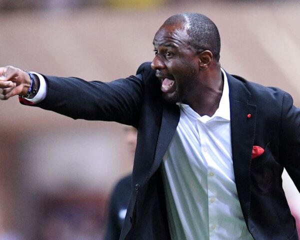 Patrick Vieira Premier League Calci Tifoso