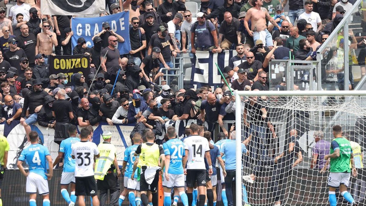 Spezia Napoli Scontri