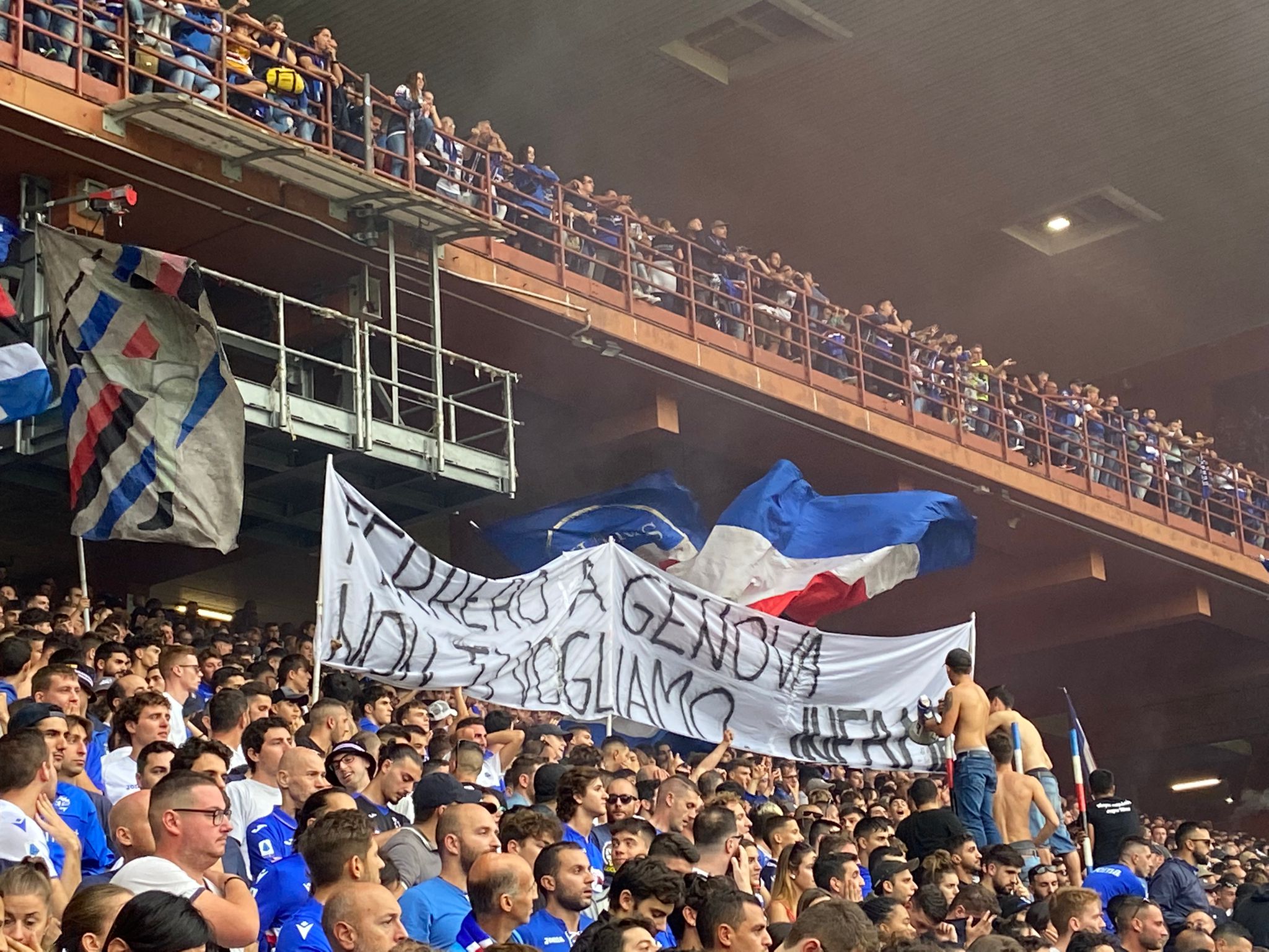 Sampdoria Primocanale Tifosi Corteo