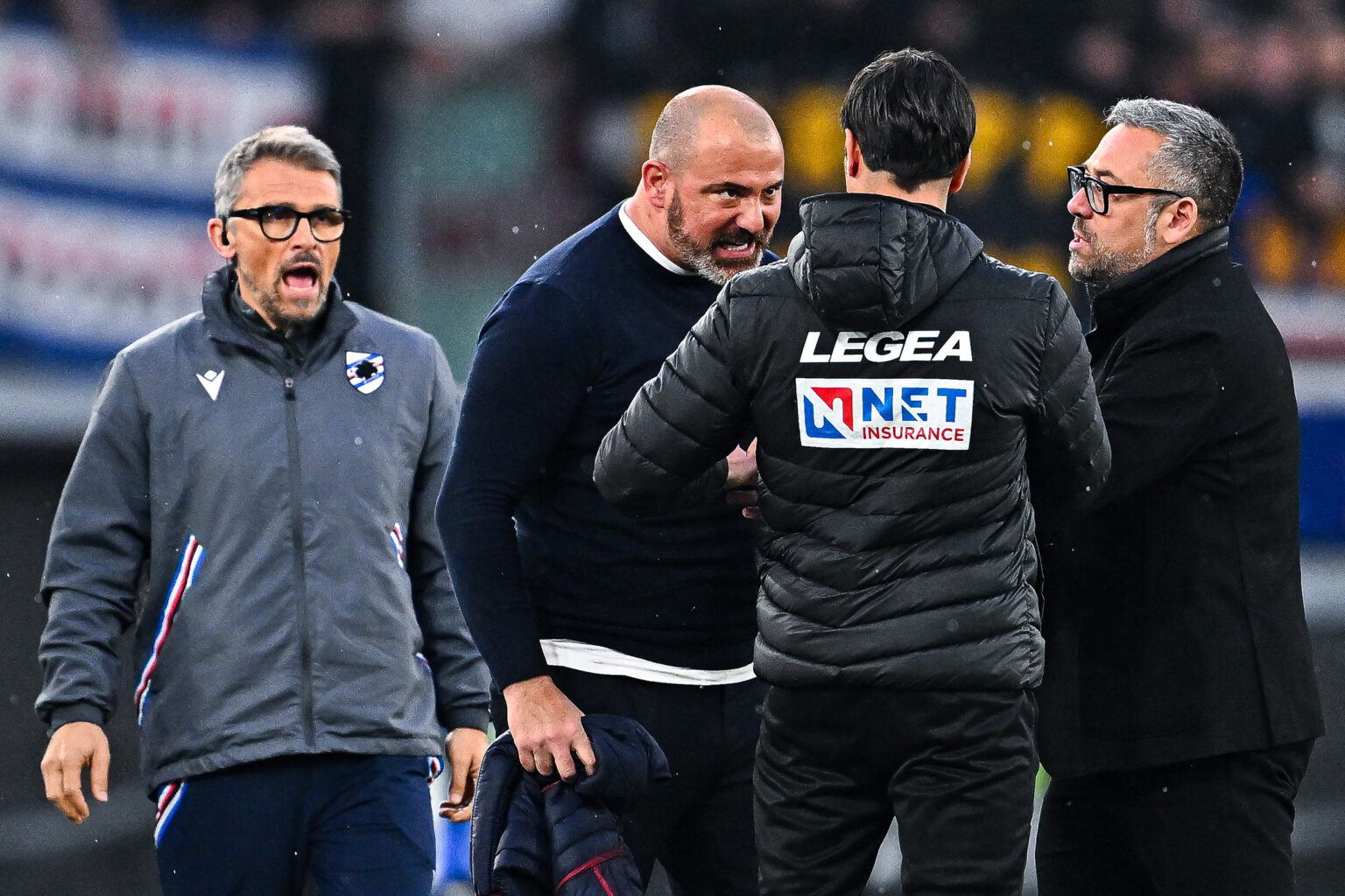 Sampdoria Stankovic zingaro tifosi Roma