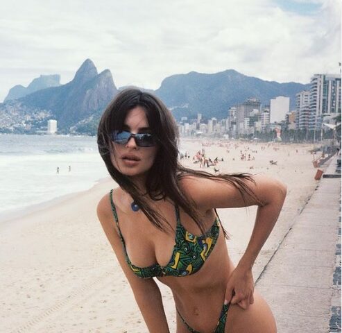 Emily Ratajkowski Bikini Sexy