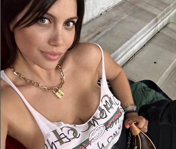Wanda Nara Scollatura