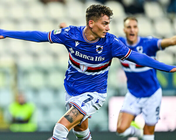 Social Sampdoria Esposito Quagliarella Sampdoria