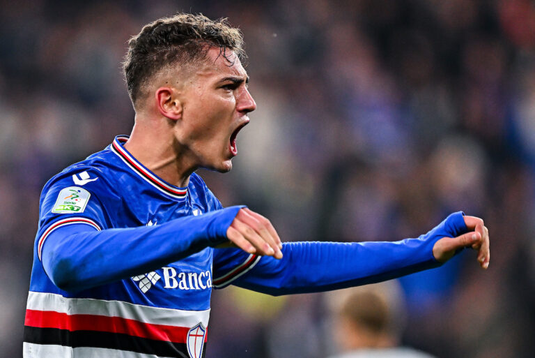 Sampdoria Esposito mare
