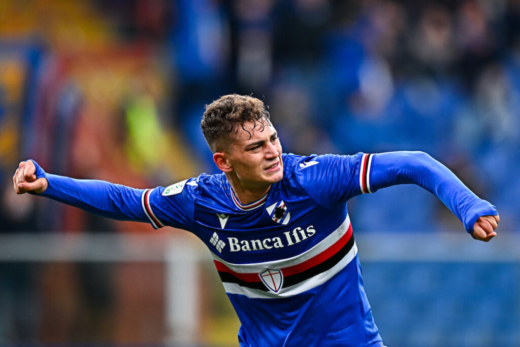 social Sampdoria Sebastiano Esposito Endrik