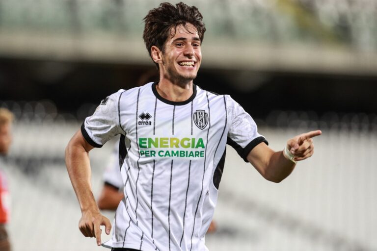 Calciomercato Sampdoria, Cristian Shpendi può lasciare Cesena: nuova occasione per Mancini e Fredberg? La situazione calciomercato sampdoria cristian shpendi pisa