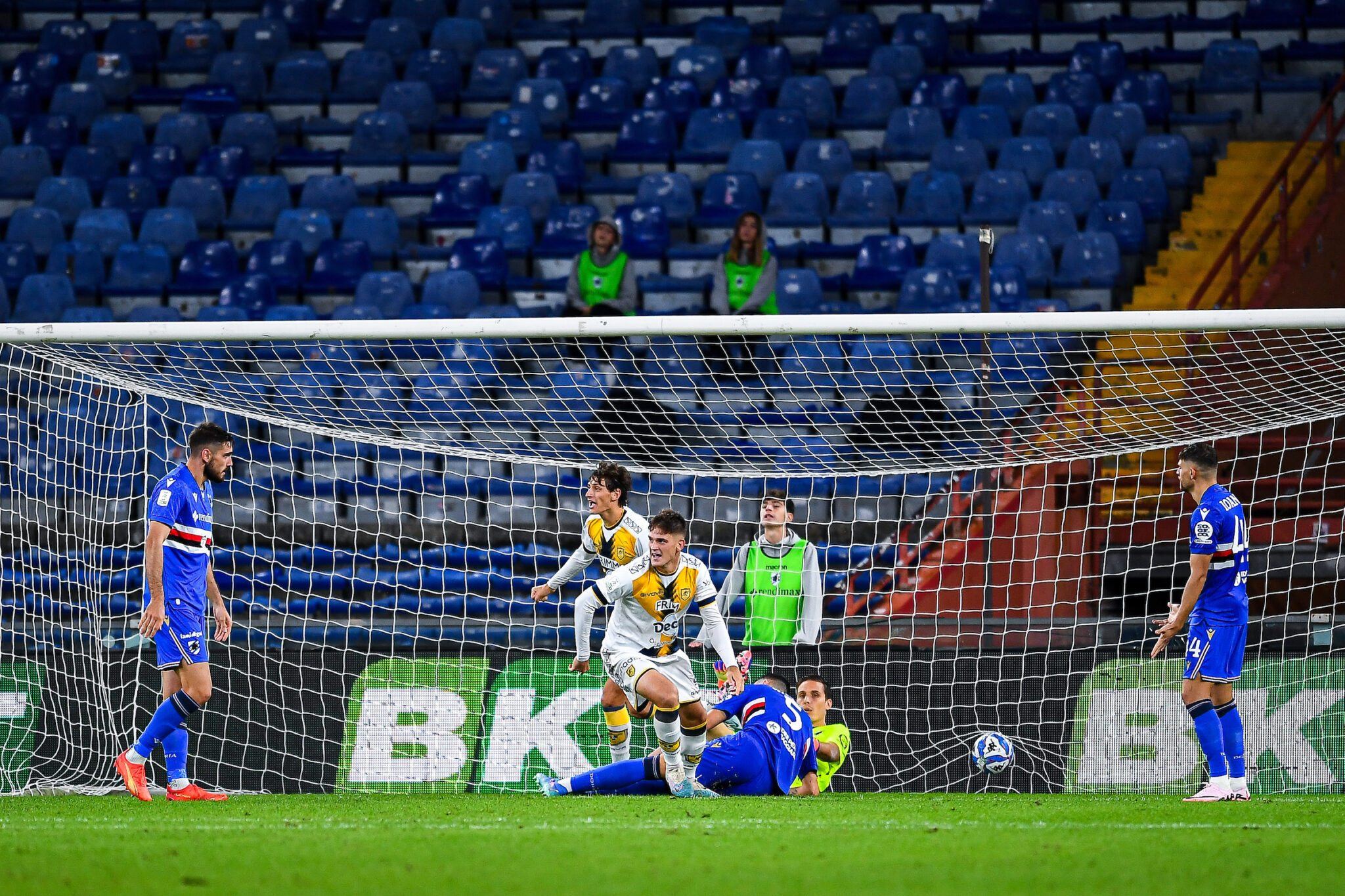 pagelle-sampdoria-juve-stabia-riccio-e-silvestri-rovinano-la-festa-di-coda