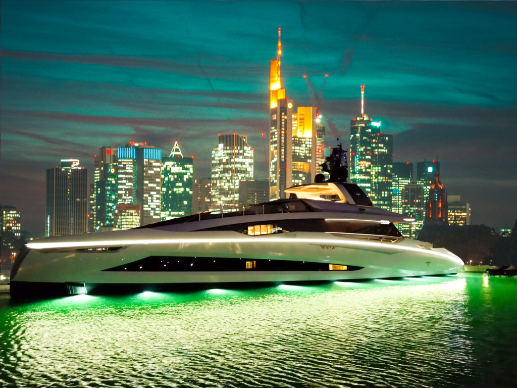 Atleti yacht Emirati Arabi Uniti