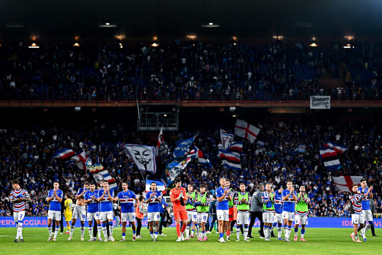 Sampdoria: quattro allenatori, dieci vittorie e una salvezza ai playout. Il bilancio del 2025 Banca Ifis Sampdoria partner Serie Bkt