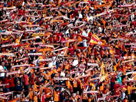 Turchia, scandalo scommesse gli arbitri: in 371 hanno conti aperti, 152 scommettono attivamente