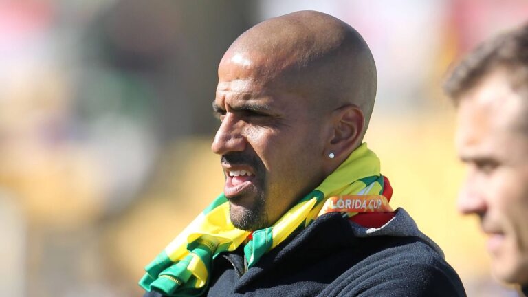 Estudiantes nella bufera: maxi squalifica per Juan Sebastian Veron Estudiantes squalifica Veron