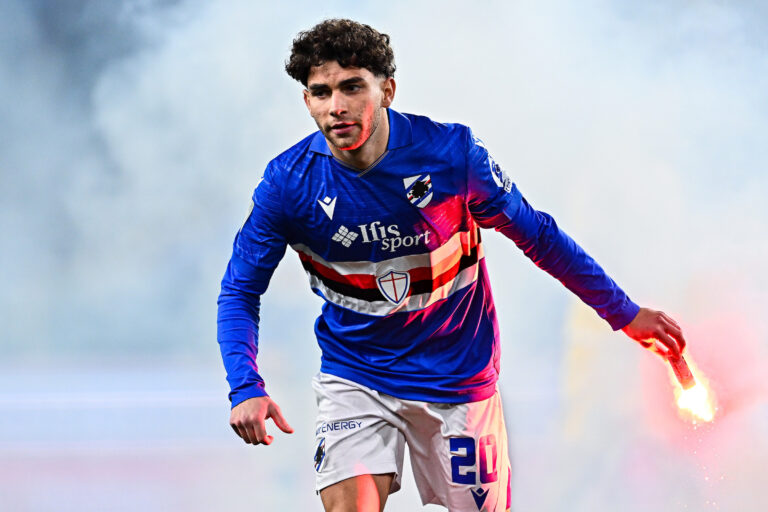 VIDEO – Sampdoria-Carrarese, dal rischio sospensione causa fumogeni alla vittoria finale. Che notte…