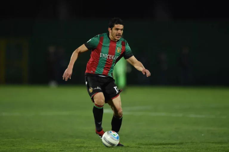 Panchina Ternana, prima squadra a Pasquale Fazio, che non ha il patentino: ma non sarà un nuovo caso Foti. Ecco perché