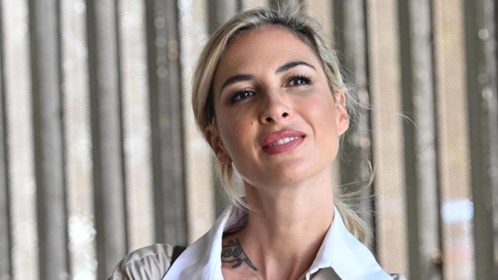 Sanremo 2026, è scoppiato l’amore tra Ema Stokholma e Samurai Jay? Sanremo Ema Stokholma Samurai Jay