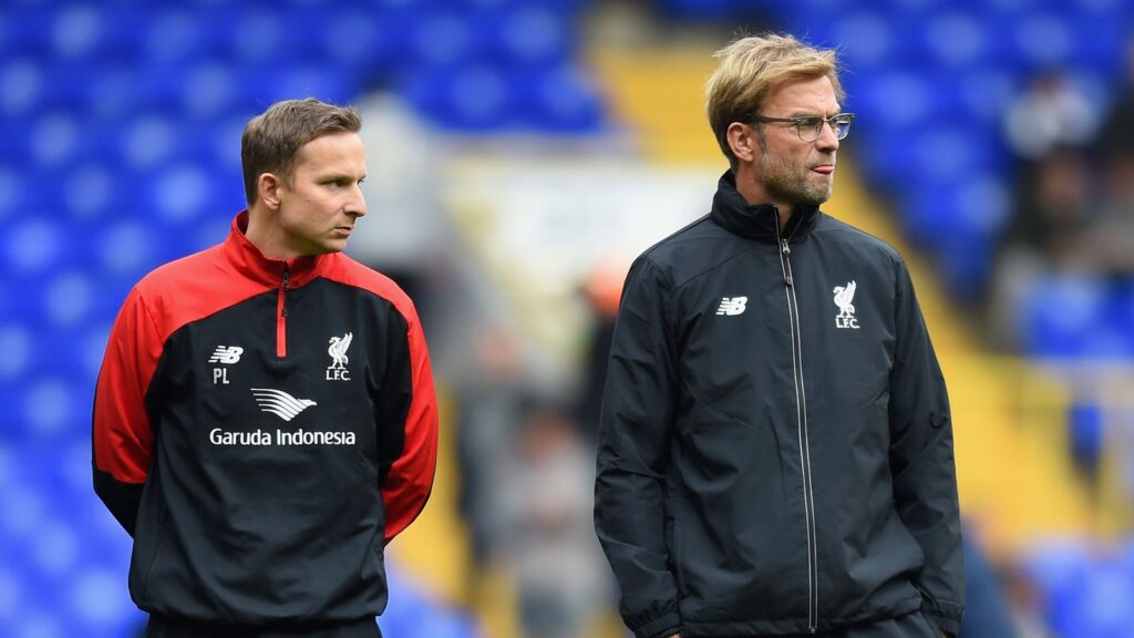 Panchina Sampdoria, da Klopp a Guardiola: il curriculum di Pepijn Lijnders, il vice dei grandi allenatori che piace a Walker e Fredberg
