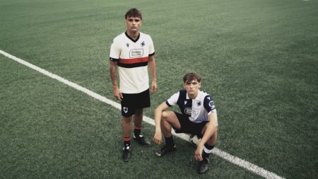 Sampdoria, le seconde maglie sono uno spettacolo. Ma quello sponsor messo lì…