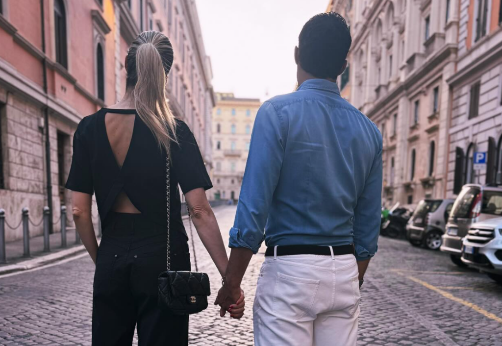 SOCIAL – Sampdoria, Bernardo Corradi festeggia la sua Elena Santarelli: la dedica di compleanno del tecnico. Il post