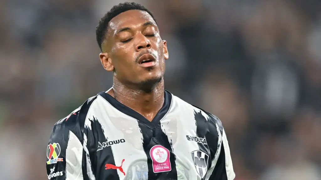 Calciomercato Sampdoria, dopo l’infortunio di Danel Sinani Americo Branco torna sugli svincolati? C’è un grande nome libero… L’idea