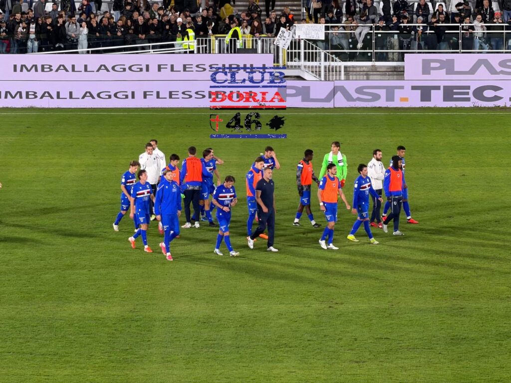 Pagelle Ascoli-Sampdoria, la difesa di Luca D’Angelo resiste un’ora poi Krastev fa Vindahl. La storia non cambia mai… Pagelle Ascoli Sampdoria d'angelo krastev vindahl