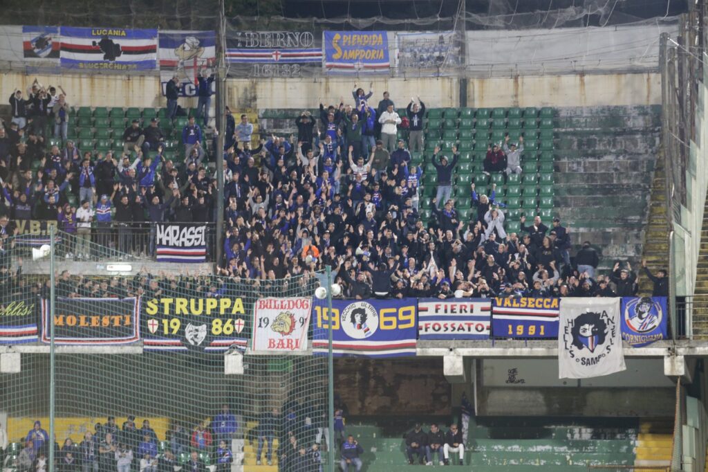 Avellino-Sampdoria, scontri tra tifosi nel pre partita: c’è un ferito. La ricostruzione del Secolo XIX